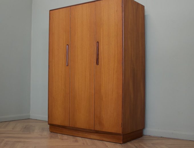 Mid Century Teak Fresco Triple Door Wardrobe from G Plan, 1960s #2167 8