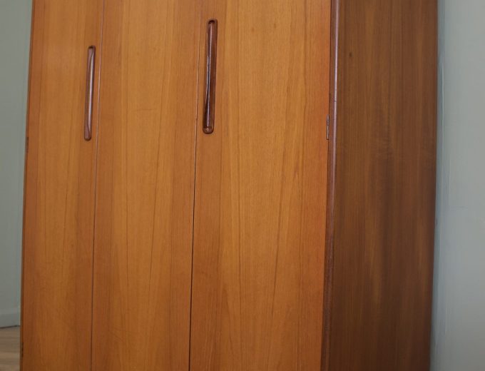 Mid Century Teak Fresco Triple Door Wardrobe from G Plan, 1960s #2167 7